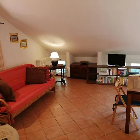 Apartman Mansarda Dervio